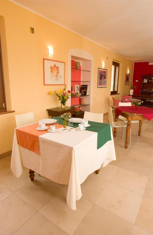 Agriturismo Ca' Del Ferro Zevio ภายนอก รูปภาพ