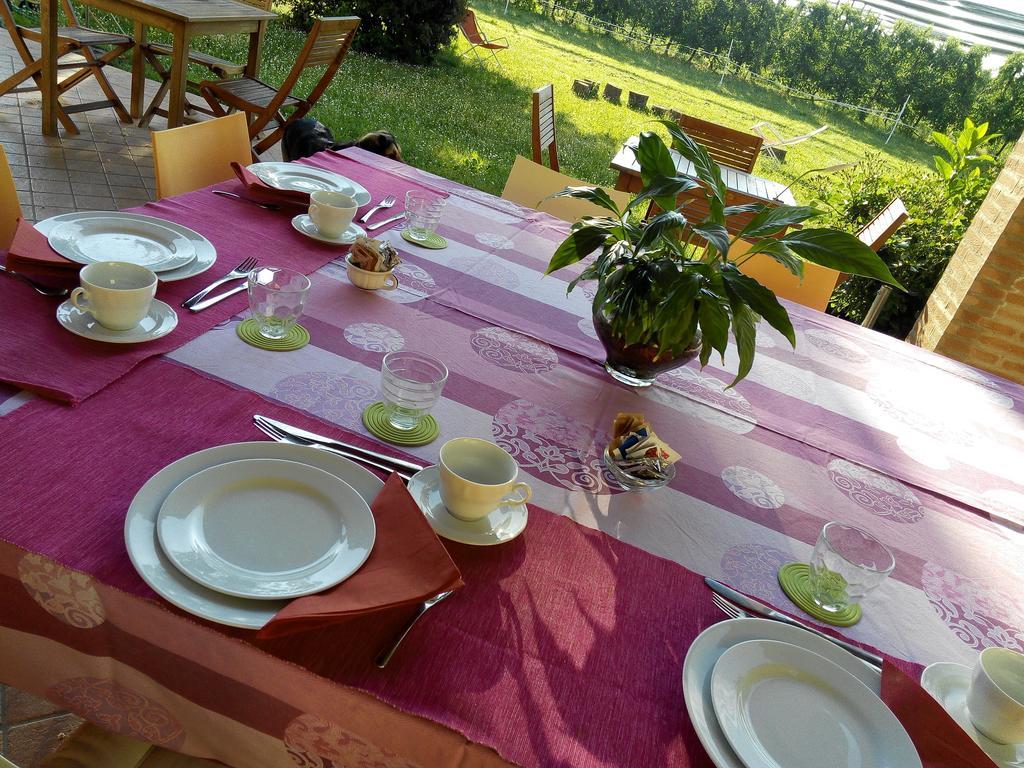 Agriturismo Ca' Del Ferro Zevio ภายนอก รูปภาพ